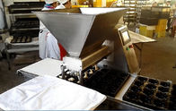 Equipo de la hornada de la torta con el atasco de la piña, la torta y la cadena de producción automática de la hornada