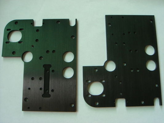 El aluminio con negro anodiza el doblez de la chapa de la precisión del CNC que trabaja a máquina