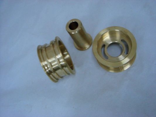 Torneado de precisión de cobre y latón mecanizado piezas de hardware y electrónica