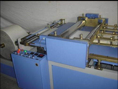 Papel de filtro controlado del PLC que plisa la máquina 380V/50HZ, 300℃ máximo
