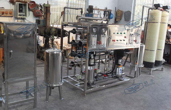 Pequeño tipo sistema del RO del agua de la fibra de vidrio para la cadena de producción del agua de botella