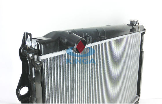 reemplazo del radiador de 95 - 98 FZJ80G Toyota Landcruiser, transmisión automática