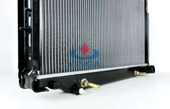 reemplazo del radiador de 95 - 98 FZJ80G Toyota Landcruiser, transmisión automática